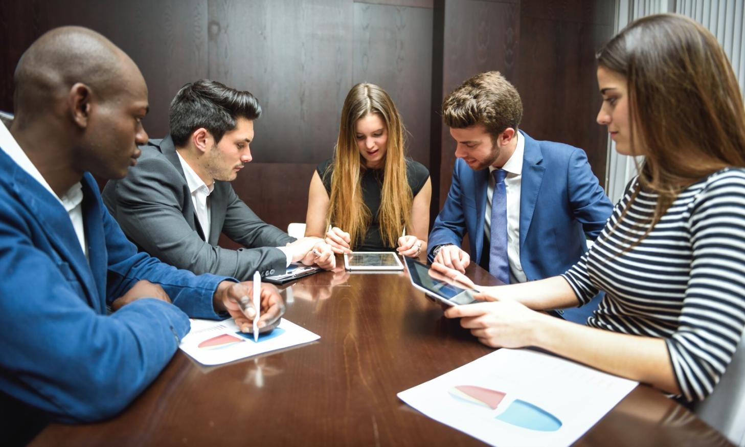 Financial planning software and tools used in practical exercises